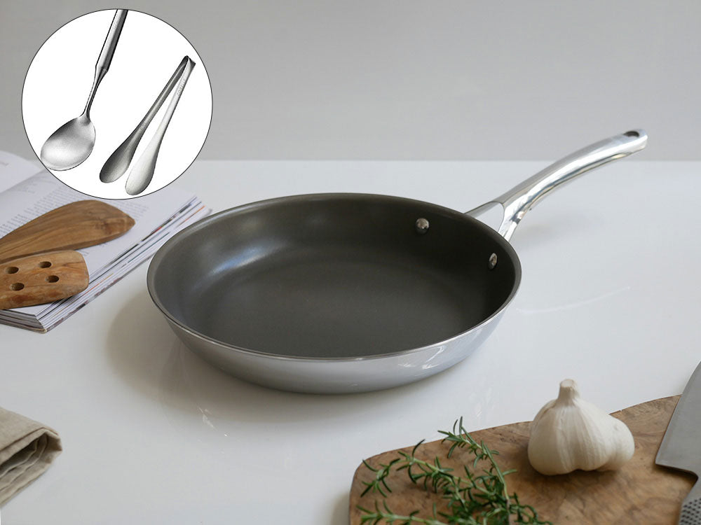 《ノベルティ付》【CORELLE/コレール】こびりつきにくい次世代フライパン(キッチンツール2点セット)