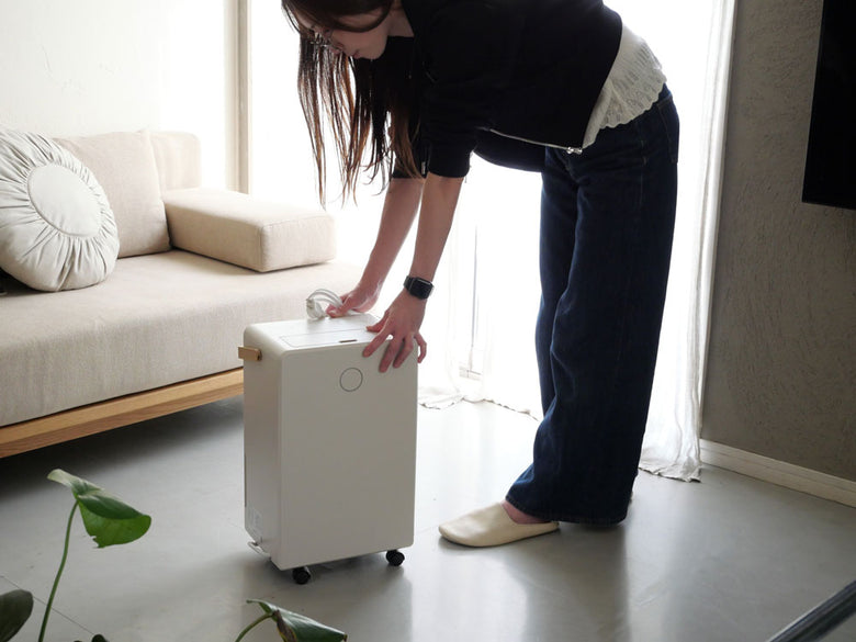 【THREEUP/スリーアップ】コンプレッサー式除湿機 ウッドドライ 6L