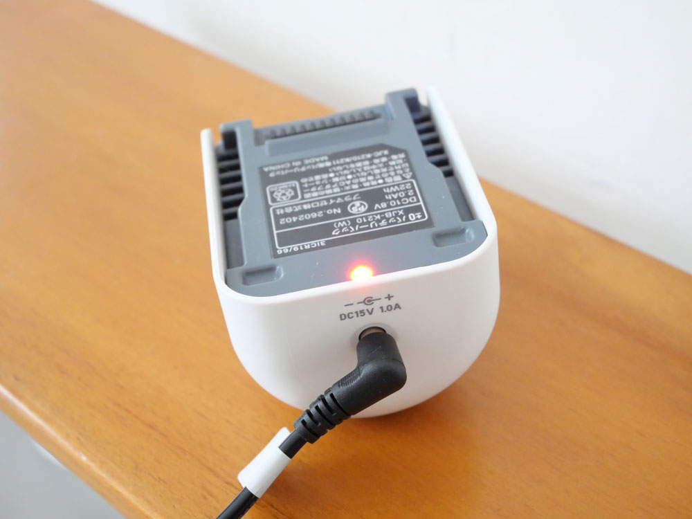 【±0/プラスマイナスゼロ】キッチンペーパーが紙パックに！カセット式コードレススティッククリーナー