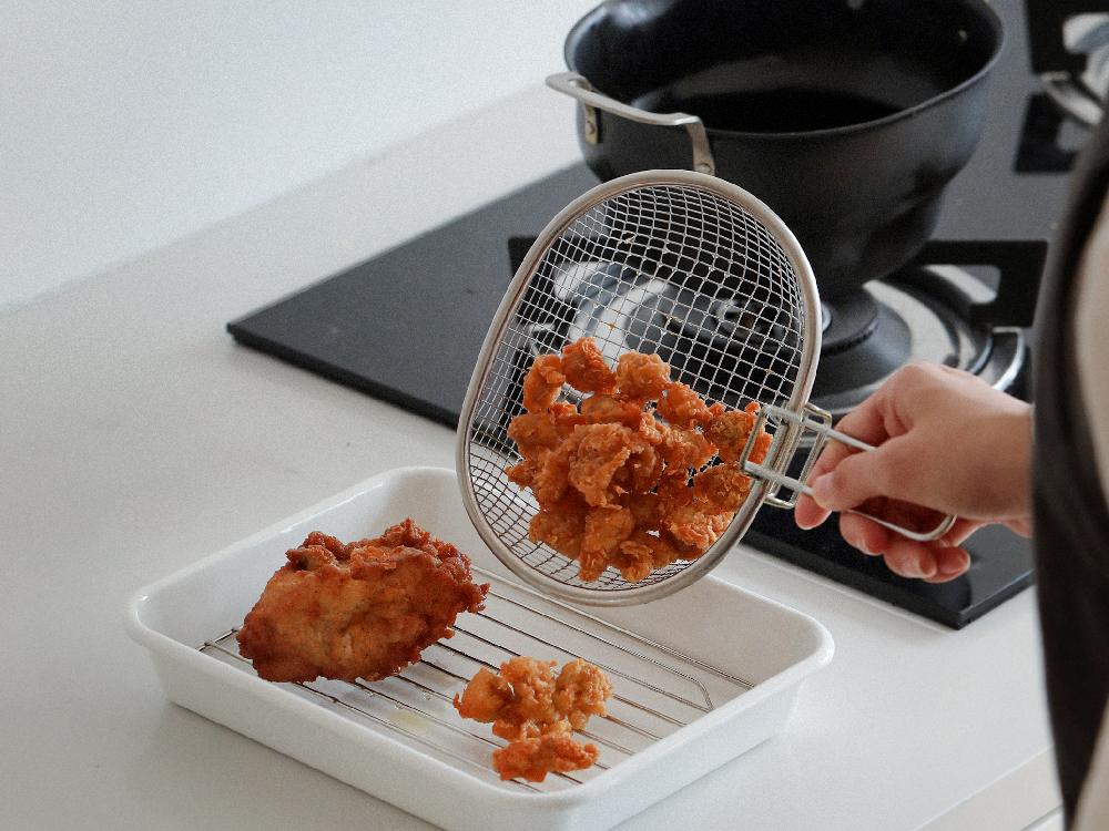 【SHIMOYAMA/シモヤマ】コンパクトに収納できる揚げ物鍋セット