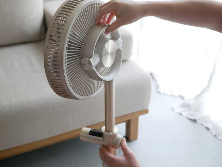 カモメファン＋C lite シルバーの卓上扇風機