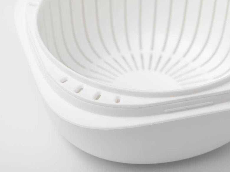 蒸気で温めるライクイットのごはん容器
