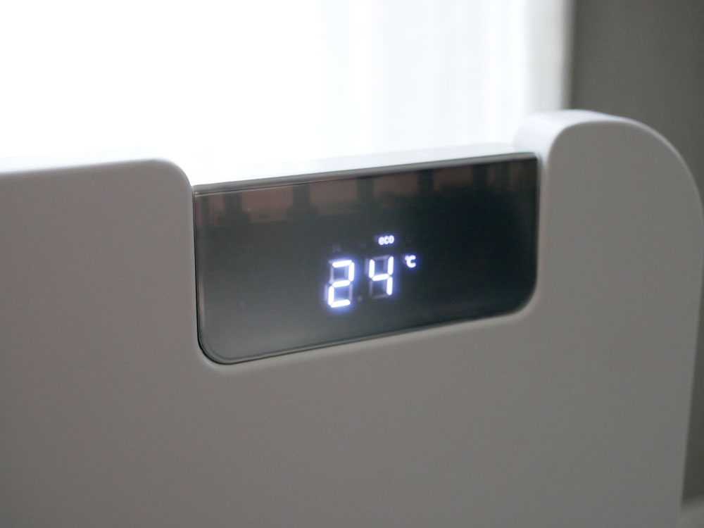 暖かさを与える電気式家庭用暖房器具「ここぽか」