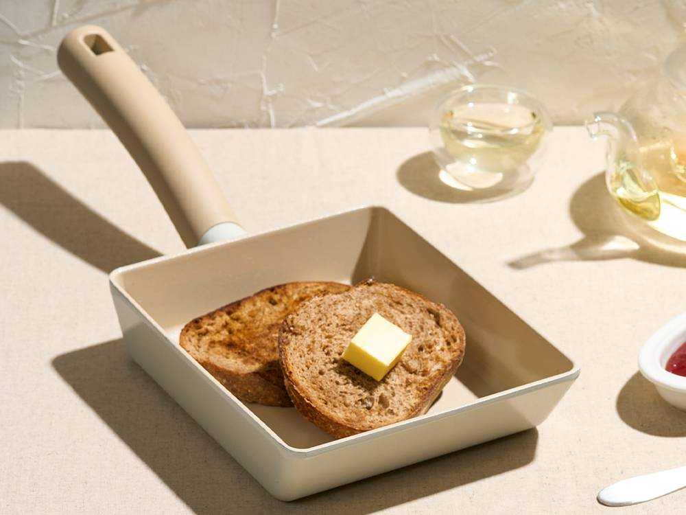 【TRUECOOK/トゥルークック】エッグパン＆フライ返しセット ラージ / ベージュの仕様シーン20