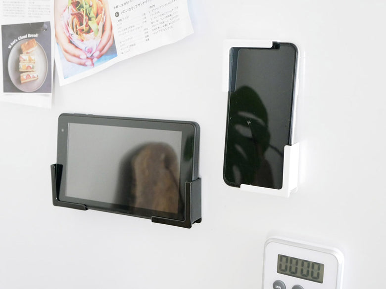 YAMAZAKI/towerのマグネットバスルームタブレットホルダー