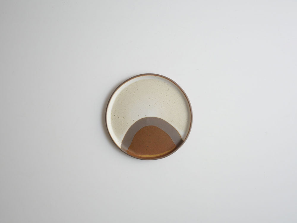 【adepeche/アデペシュ】陶器の器 ETOWA（マメ・ヤング・ハーフムーン）