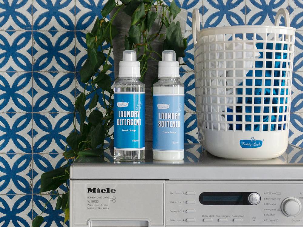 フレディレックランドリー洗剤600mlプラスチックボトル
