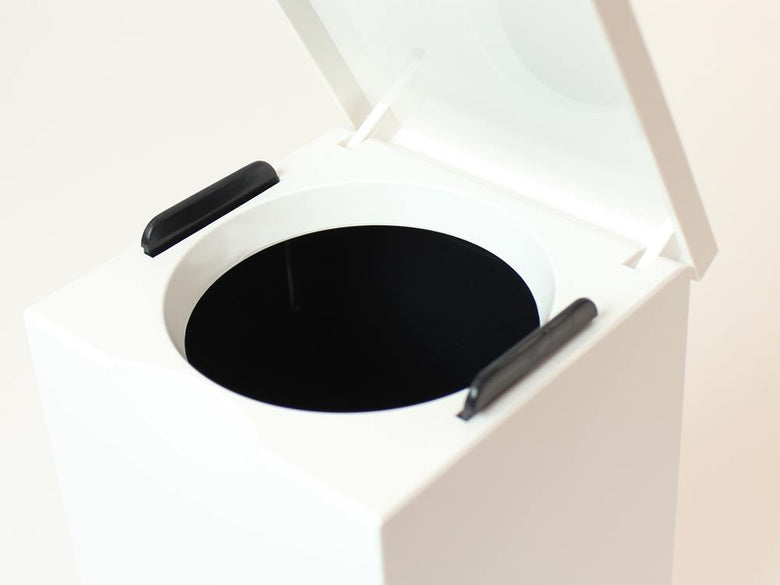 マーナデザインのプラスチック製トイレポット