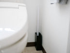 山崎製流せるタワー型トイレブラシスタンド