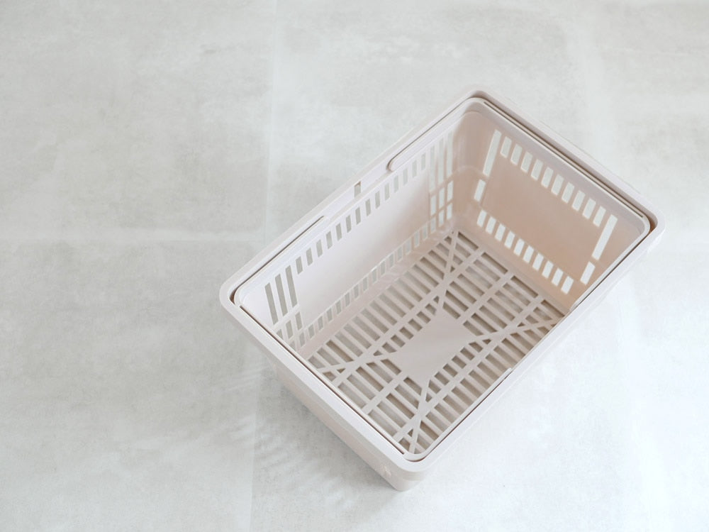アデペシュのプラスチック収納バスケットと蓋