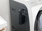 towerブランドの銀色マグネットスプレーボトル、壁面に取り付け可能