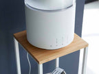 towerブランドの銀色加湿器スタンド