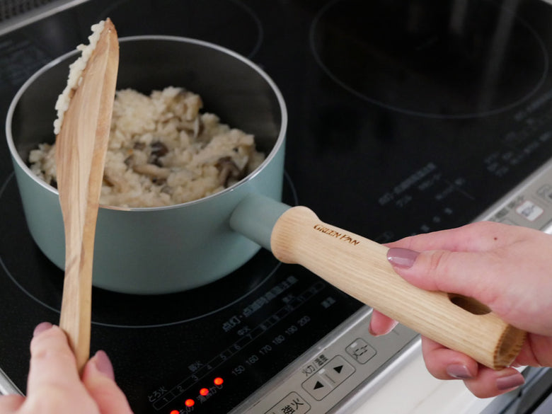 GREEN PAN グリーンパン メイフラワー キャセロール鍋 蓋付き、セラミックコーティング施されたアルミニウム合金製、28.6cm全長