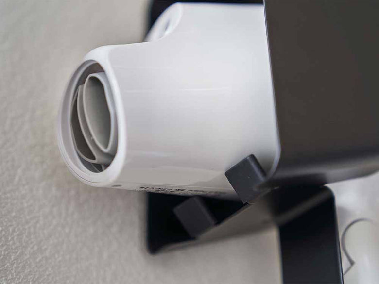 Yamazakiタワー棚下ドライヤーホルダー、シルバー製