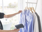 プレートの折り畳み衣類スチーマーアイロン台とハンガー