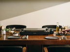 BALMUDAのThe Plate Pro本体とGriddle＆Cover、たこ焼きプレートがキッチンにセットされている様子