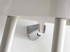 【MIST/ミスト】引っ掛け風呂イス SH30 の製品画像。プラスチック製の座面とシルバーのアルミニウム合金パイプを特徴とする浴室用イス。