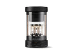 BALMUDAのThe Speaker。スタイリッシュなデザインでABSと金属素材を使用したホーム用スピーカー。直径約105mm、高さ188mmの黒または白モデル。