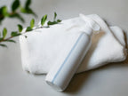 リッチェルの500mlマグネット液体洗剤ボトル。片手で計量できるプラスチック製ソープディスペンサーにスプレーノズルが付いています。