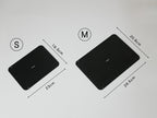 シービージャパン製のシルバー色アルミニウム解凍プレート。SサイズとMサイズの両方が並べられている写真