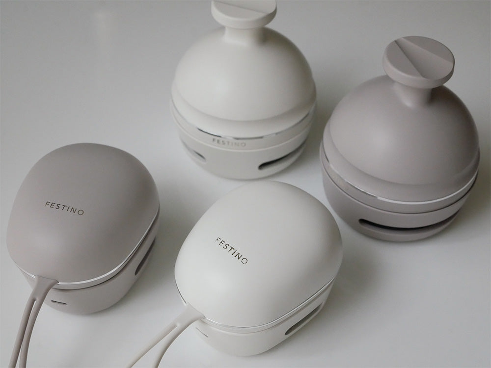 フェスティノの充電式EMSヘッドスパ本体と付属ブラシのセット